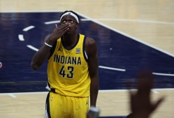 乐鱼体育西亚卡姆重返赛场，败北首场状态出色，巴黎圣日耳曼观众沸腾！